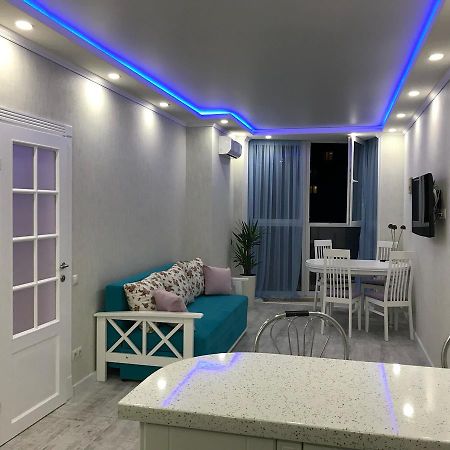 קייב Luxe Apartment On Drahomanova מראה חיצוני תמונה