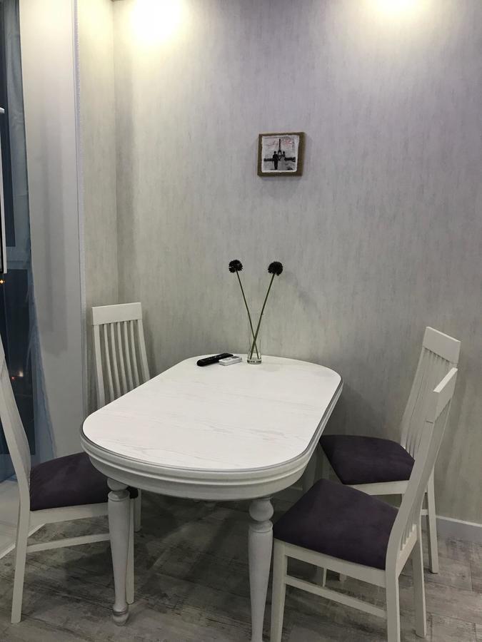 קייב Luxe Apartment On Drahomanova מראה חיצוני תמונה