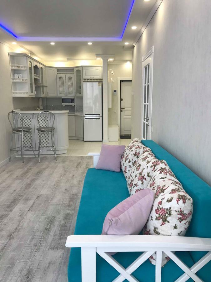 קייב Luxe Apartment On Drahomanova מראה חיצוני תמונה