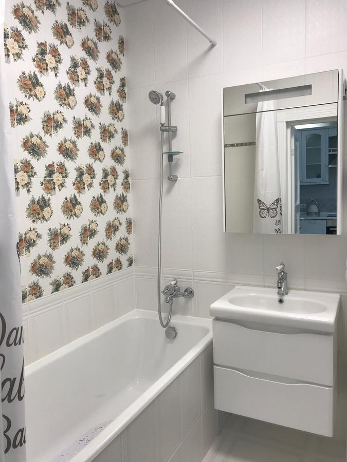 קייב Luxe Apartment On Drahomanova מראה חיצוני תמונה