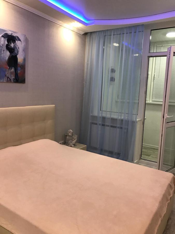 קייב Luxe Apartment On Drahomanova מראה חיצוני תמונה